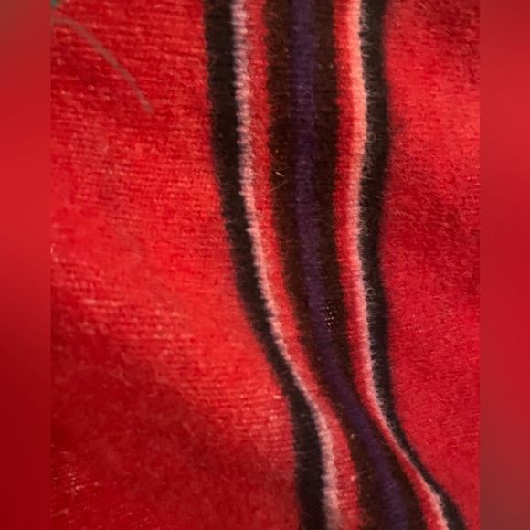 Vintage 1970s handmade wool poncho cape - Picture 3 of 9